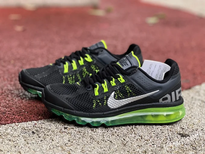 Nike Air Max 2013 Black Green Cushioned Running Shoes 555426-003