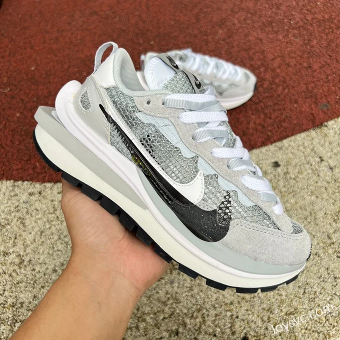 Nike x Sacai Vaporwaffle Grey Black Mesh CV1363-105