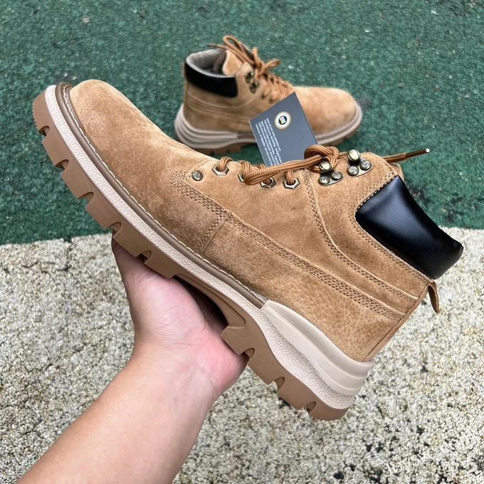 CAT Mid Top Brown Outdoor Boots