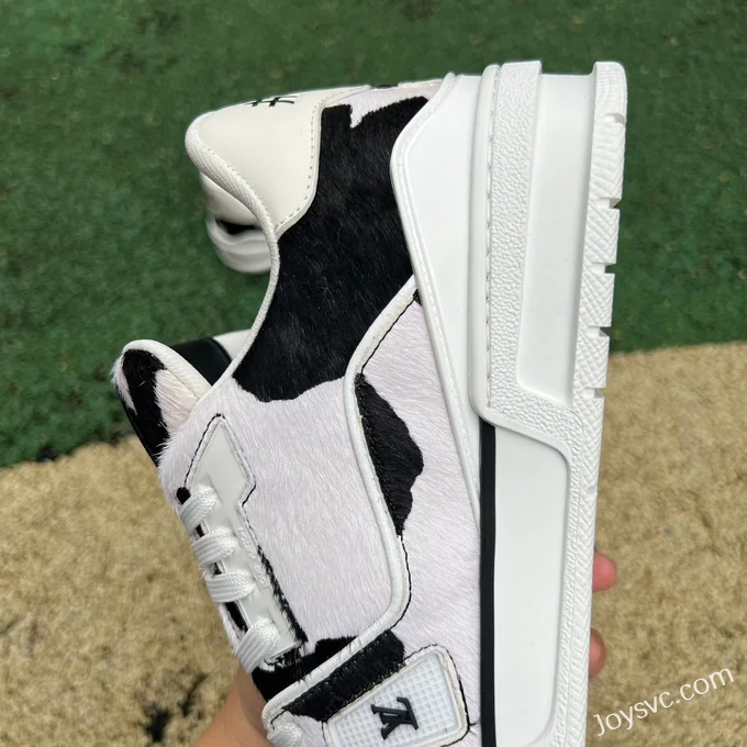 Louis Vuitton Trainer Black White Milk