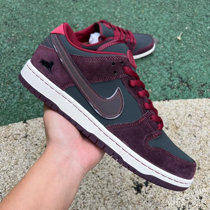 Riot Skateshop x Nike SB Dunk Low Red Black FZ1289-200