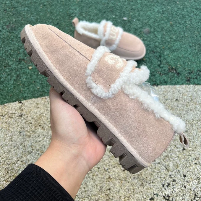 UGG Fur Low Top Boots