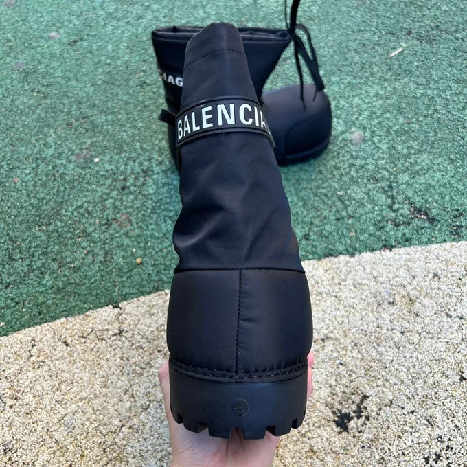 Balenciaga Black Snow Boots Vintage Dad Shoes