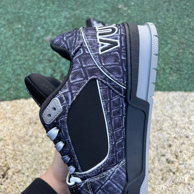 Louis Vuitton Trainer Navy Black