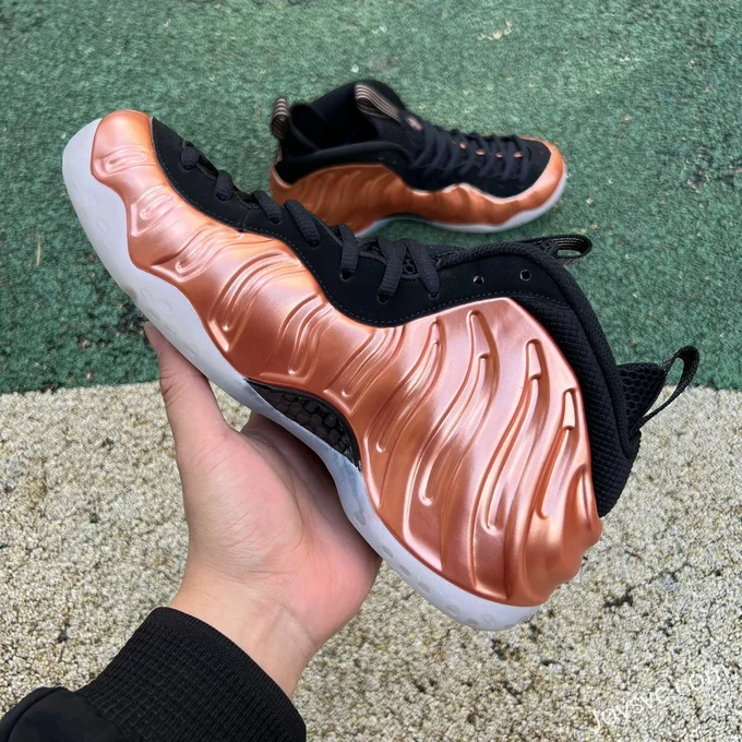 Nike Foamposite One in Copper