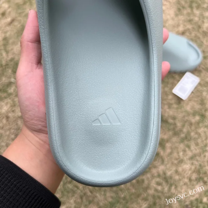 Adidas Yeezy Slide in Green