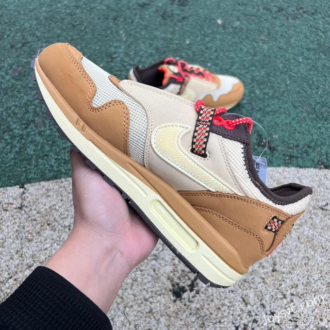 Travis Scott x Nike Air Max 1 Wheat DO9392-701