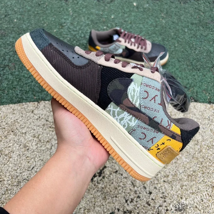 Travis Scott x Nike Air Force 1 Cactus Jack CN2405-900