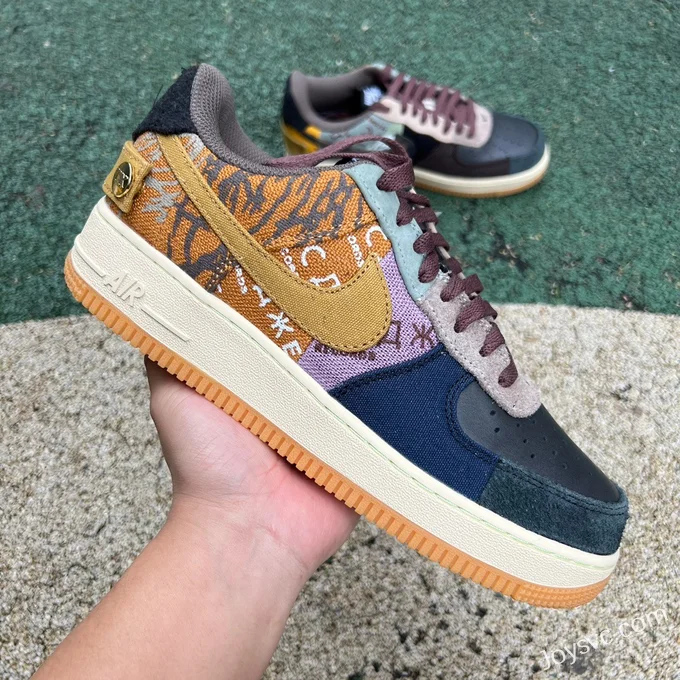 Travis Scott x Nike Air Force 1 Cactus Jack CN2405-900