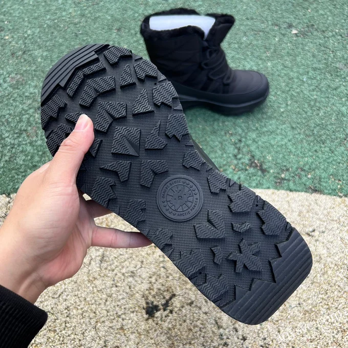 Canada Goose Snow Boot 02 Black