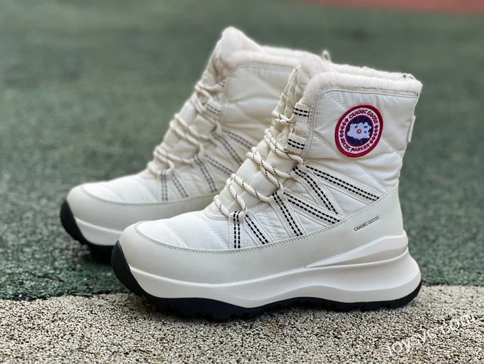 Canada Goose Snow Boot 02 Beige