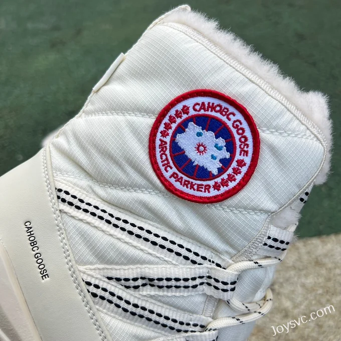 Canada Goose Snow Boot 02 Beige