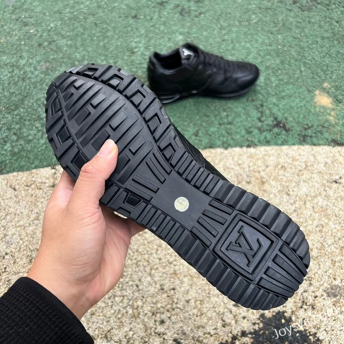 Louis Vuitton Run Away Calfskin LV Black