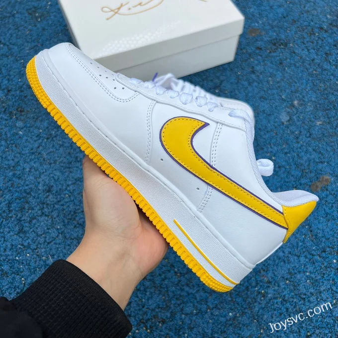 Kobe Bryant x Nike Air Force 1 Low Retro QS FZ1151-100