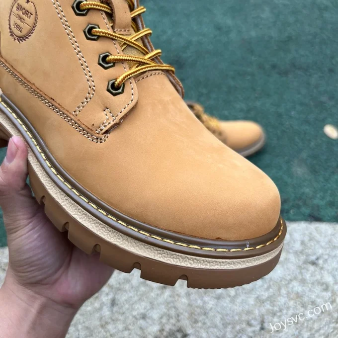 Timberland Mid-Top Boots in Light Brown