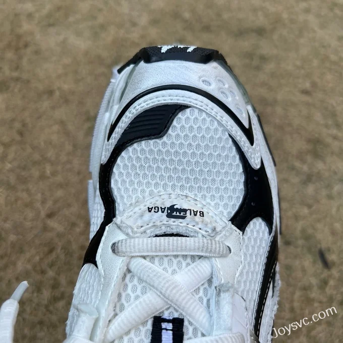 Balenciaga Runner 7.5 White Black Sneakers