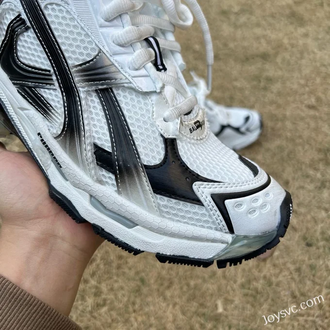 Balenciaga Runner 7.5 White Black Sneakers