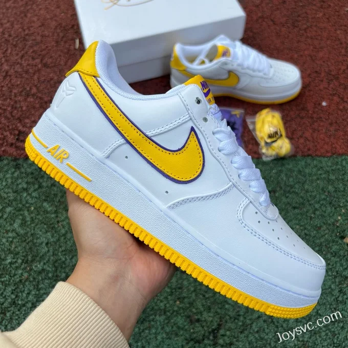 Kobe Bryant x Nike Air Force 1 Low Retro QS FZ1151-100