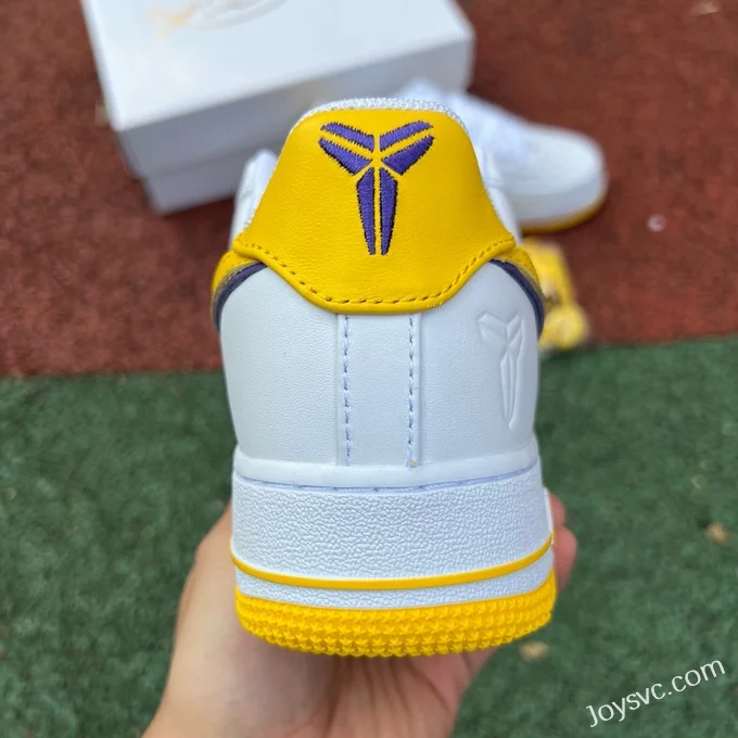 Kobe Bryant x Nike Air Force 1 Low Retro QS FZ1151-100