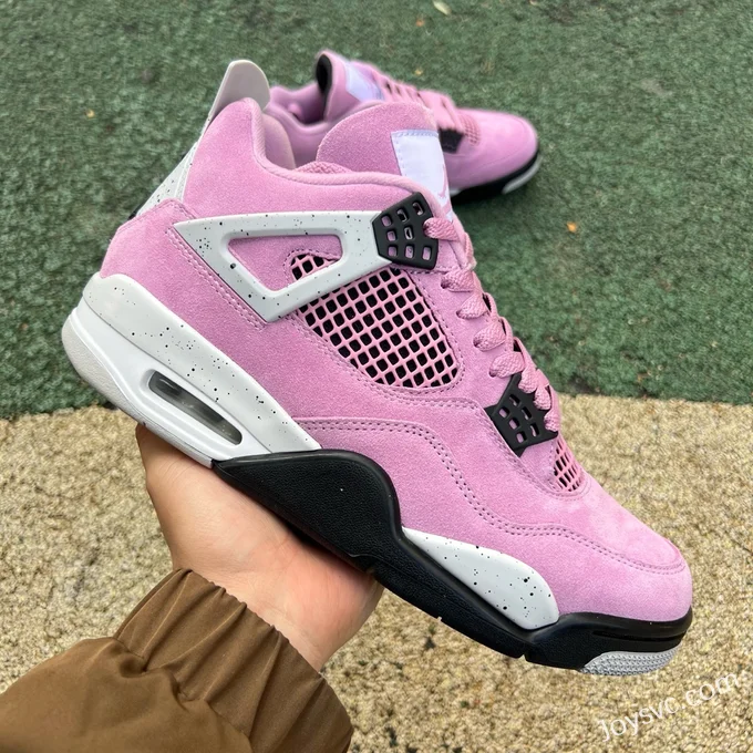 Nike Air Jordan 4 WMNS Sneakers, White/Pink AQ9129-501