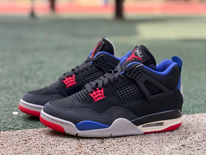 Air Jordan 4 