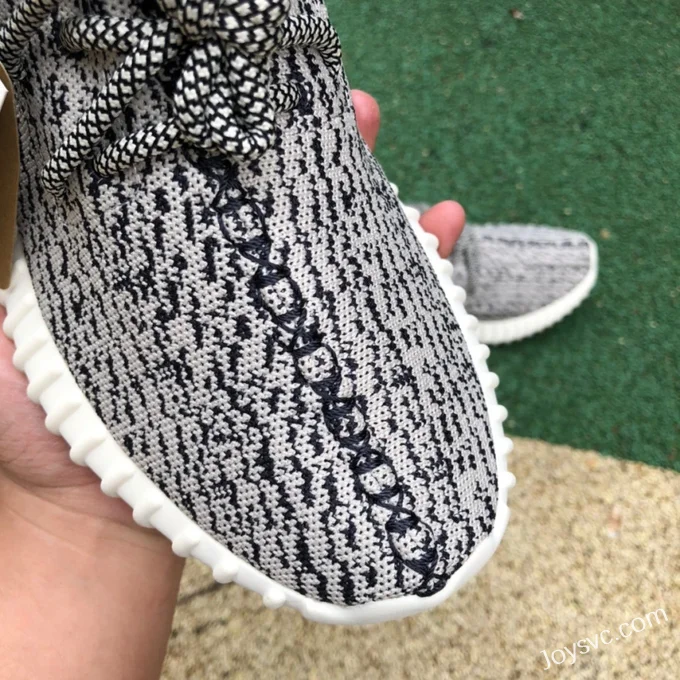 Adidas Yeezy Boost 350 in Grey