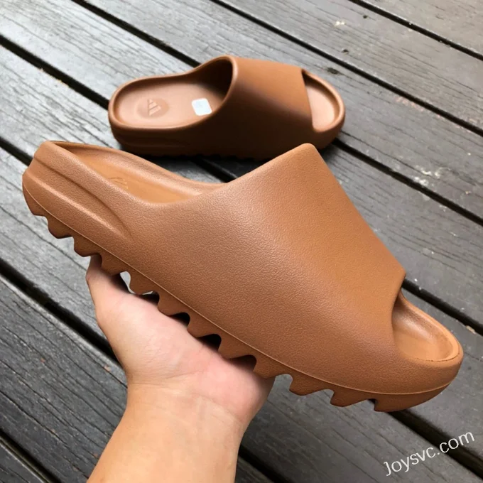 Adidas Yeezy Slide in Flax