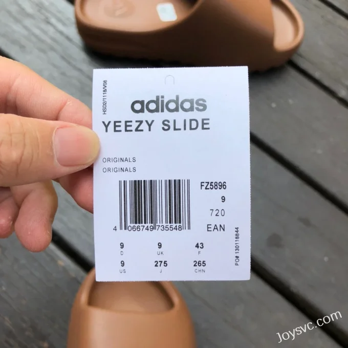 Adidas Yeezy Slide in Flax