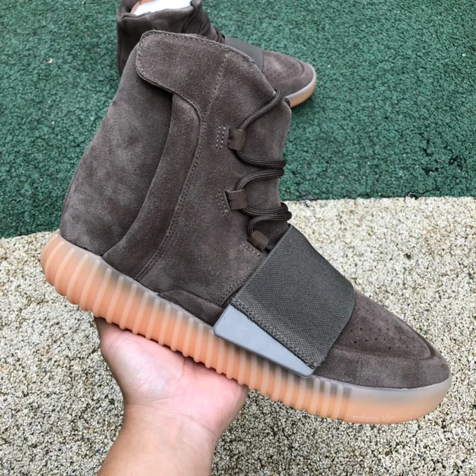 Adidas Yeezy 750 Boost in Chocolate