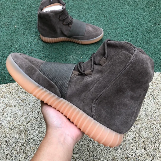 Adidas Yeezy 750 Boost in Chocolate