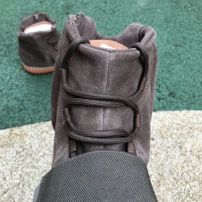 Adidas Yeezy 750 Boost in Chocolate