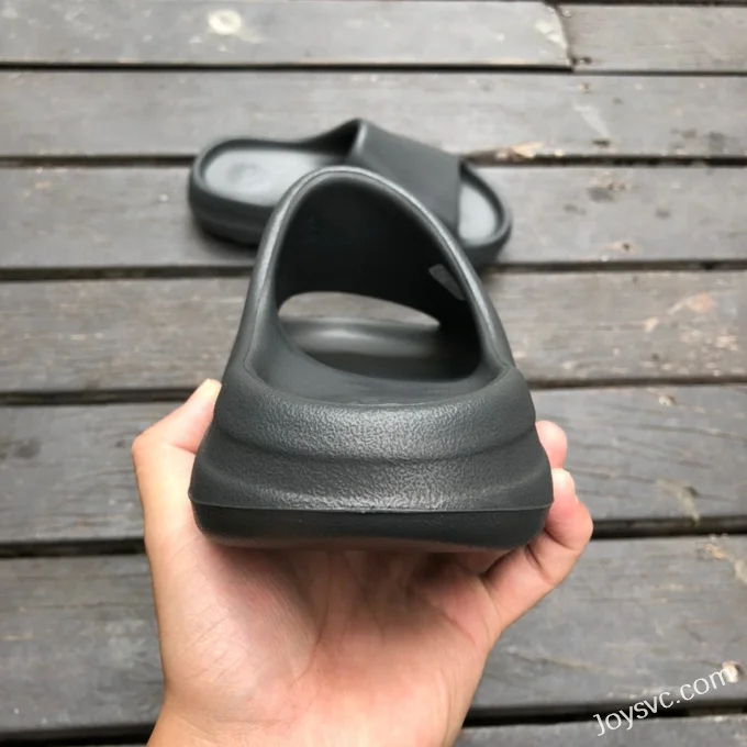 Adidas Yeezy Slide in Black