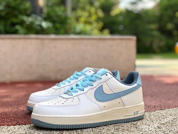 Nike Air Force 1 Low '07 Low-Top Sneakers CW3388-202