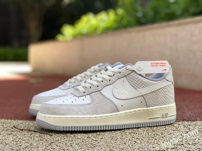 Nike Air Force 1 '07 W White Python Sneakers DX2678-100