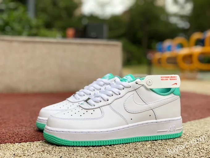 Nike Air Force 1 AF1 07 White Mint Green Low-Top Sneakers DH7561-107