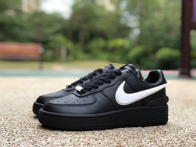 Nike Air Force 1 Low SP Black White Casual Sneakers DV3464-002