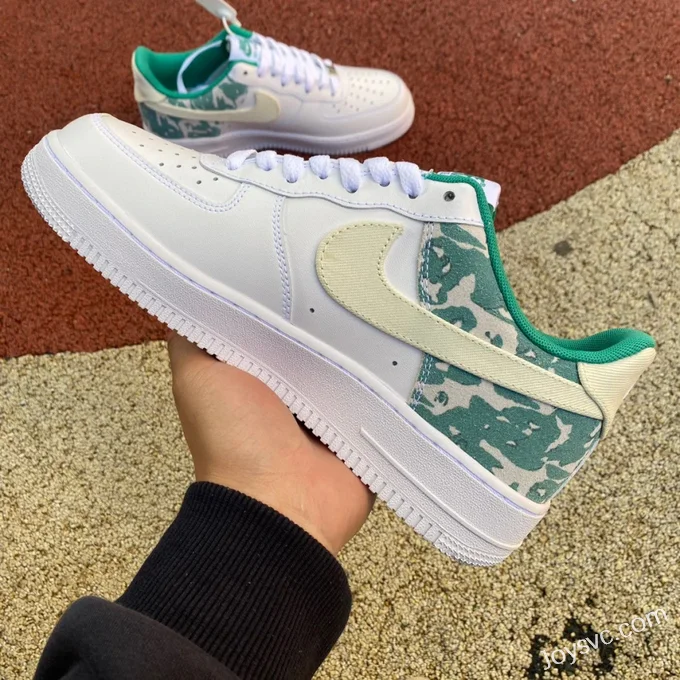 Nike Air Force 1 '07 LV8 Coconut Milk Neptune Green DX3365-100