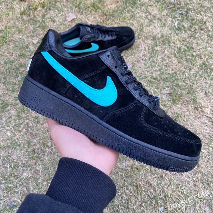 Tiffany & Co. x Nike Air Force 1 Low Black DZ1382