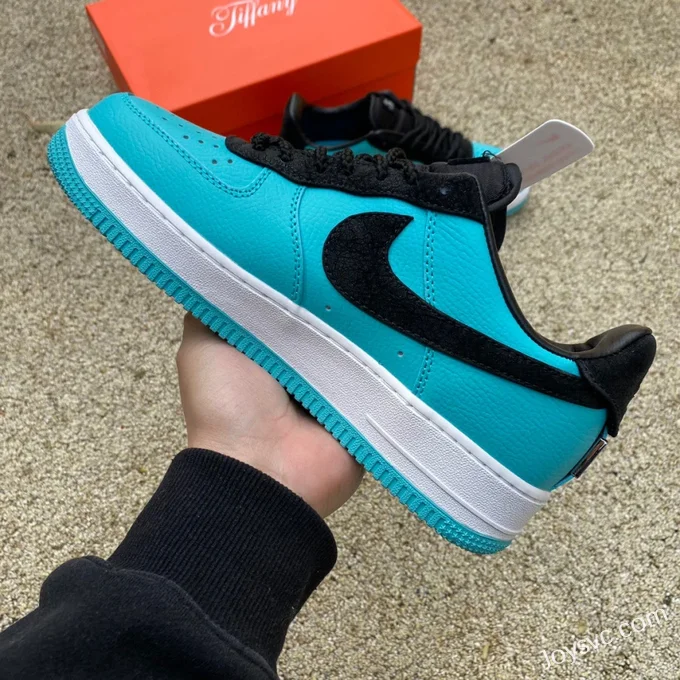 Tiffany & Co. x Nike Air Force 1 Low Black DZ1382