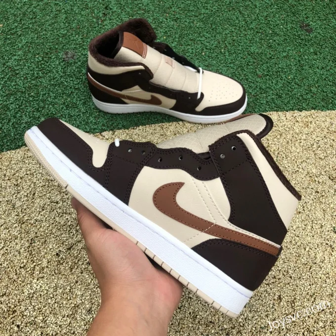 Air Jordan 1 Mid DO6699-200 Basalt Brown Retro Basketball Shoes