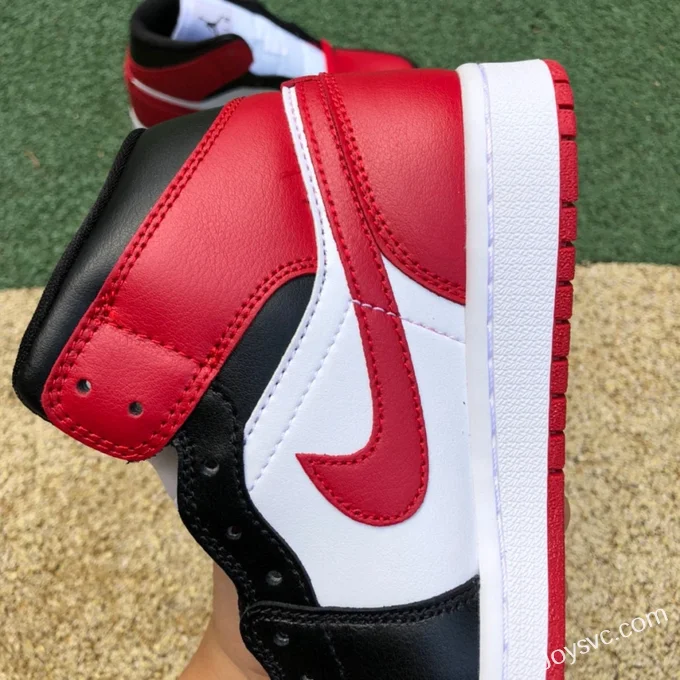 Air Jordan 1 Mid Bred Toe BQ6472-079