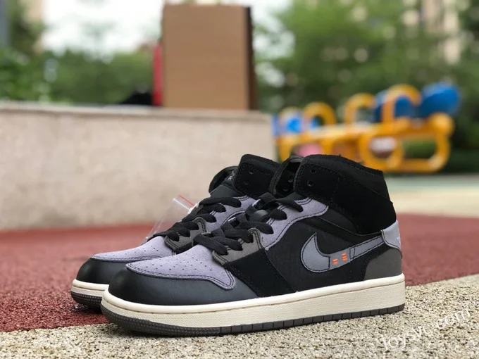 Air Jordan 1 Mid Inside Out DM9652-001