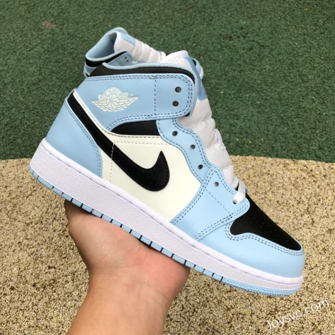 Air Jordan 1 Mid GS White Blue 555112-401