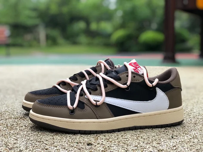 Travis Scott x Air Jordan 1 Low CQ42277-001 Brown Strap Reverse Swoosh