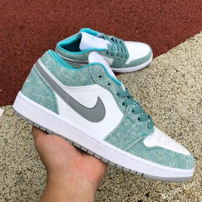 Air Jordan 1 Low DN3705-301 Tiffany Green Retro