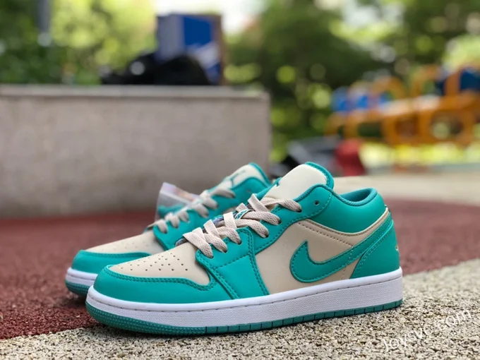 Air Jordan 1 Low DC0774-131 Tiffany Blue Retro