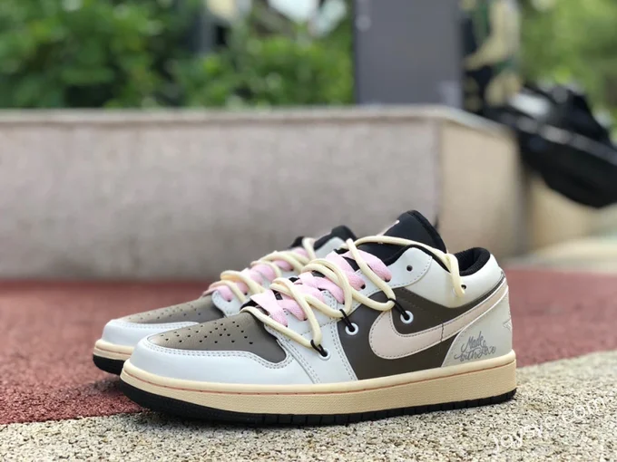 Air Jordan 1 Low 553558-062 White Mocha Pink Retro