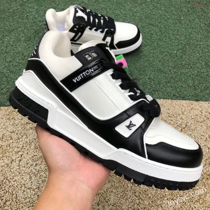 Louis Vuitton Trainer Black White Bread Shoes