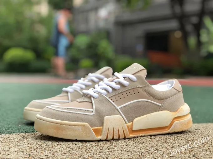 The Last Redemption Beige Grey Spacecourt Sneakers