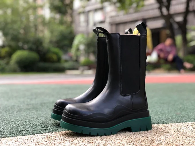 Bottega Veneta High Top Black Green Wave BV Tire Thick Sole Chelsea Boots Women